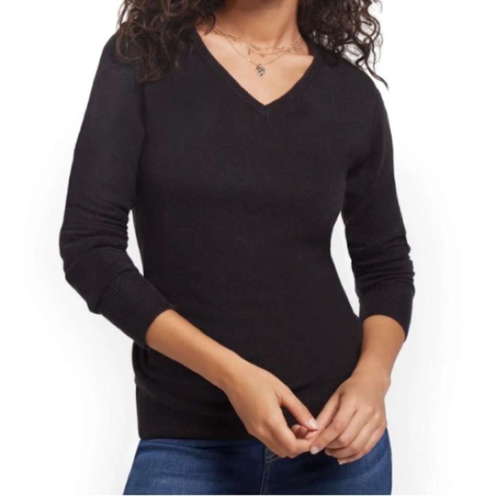 New York and Company, Black long sleeve, v neck sweater